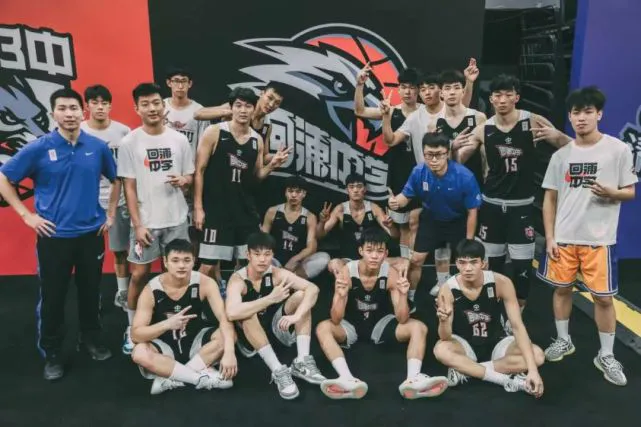 老年篮球爱好者如何练习控卫技巧_0